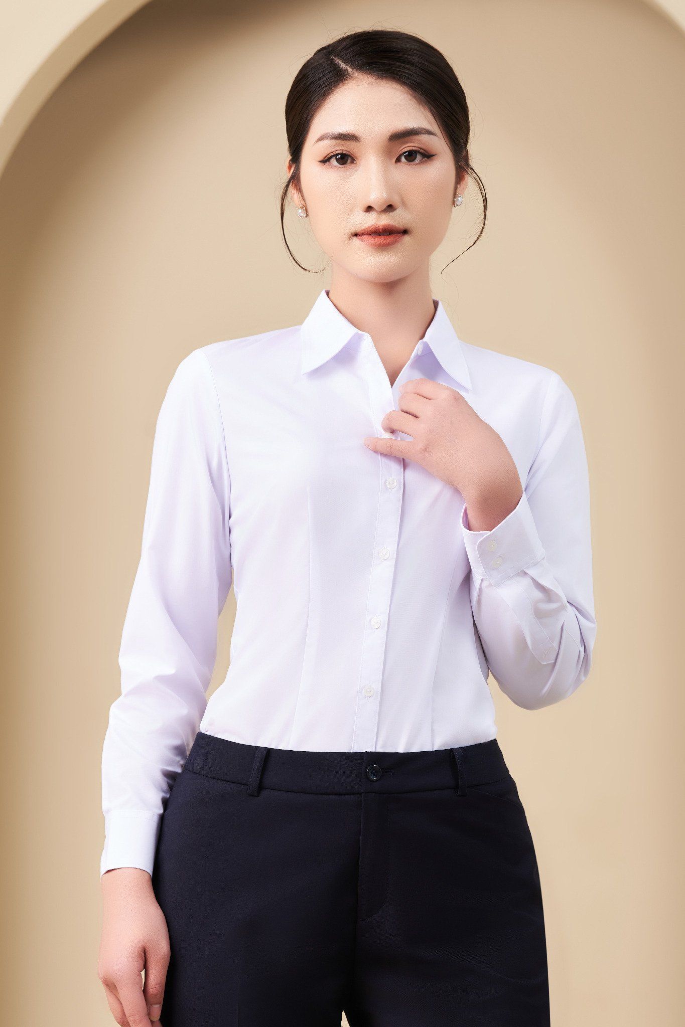 Sơ Mi Nữ Trắng Dài Tay May 10 Mã 010222205Won At049 – May10