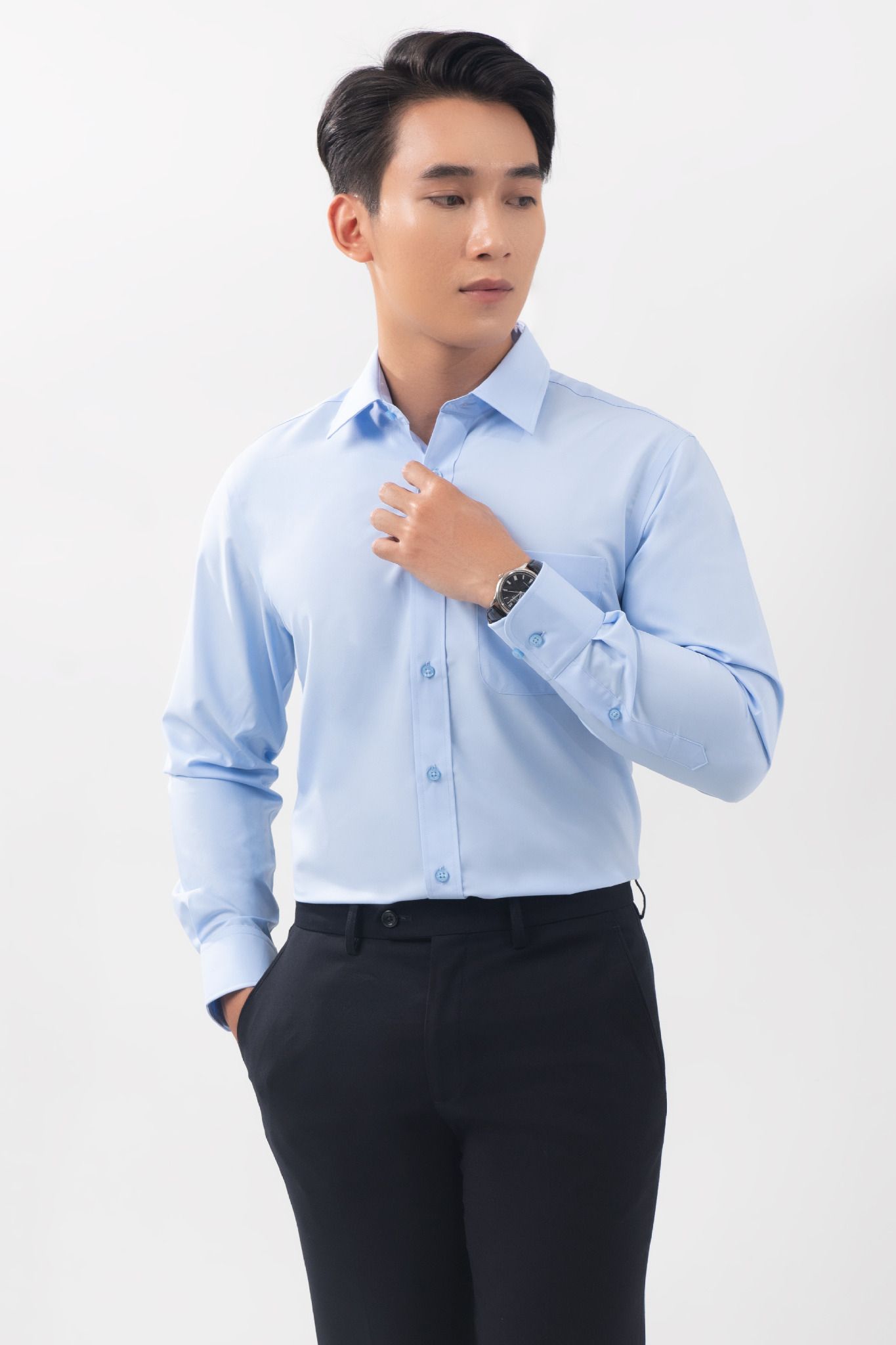 Áo sơ mi nam xanh ngọc dành cho quý ông tuổi trung niên