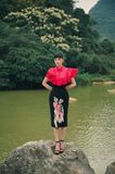  Áo sơ mi lụa tay bồng 