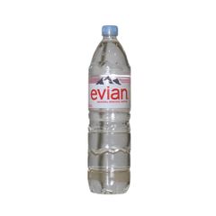 Thùng Nước Khoáng Evian 1.5L