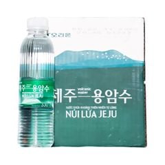 Thùng Nước Núi Lửa Jeju 330ml