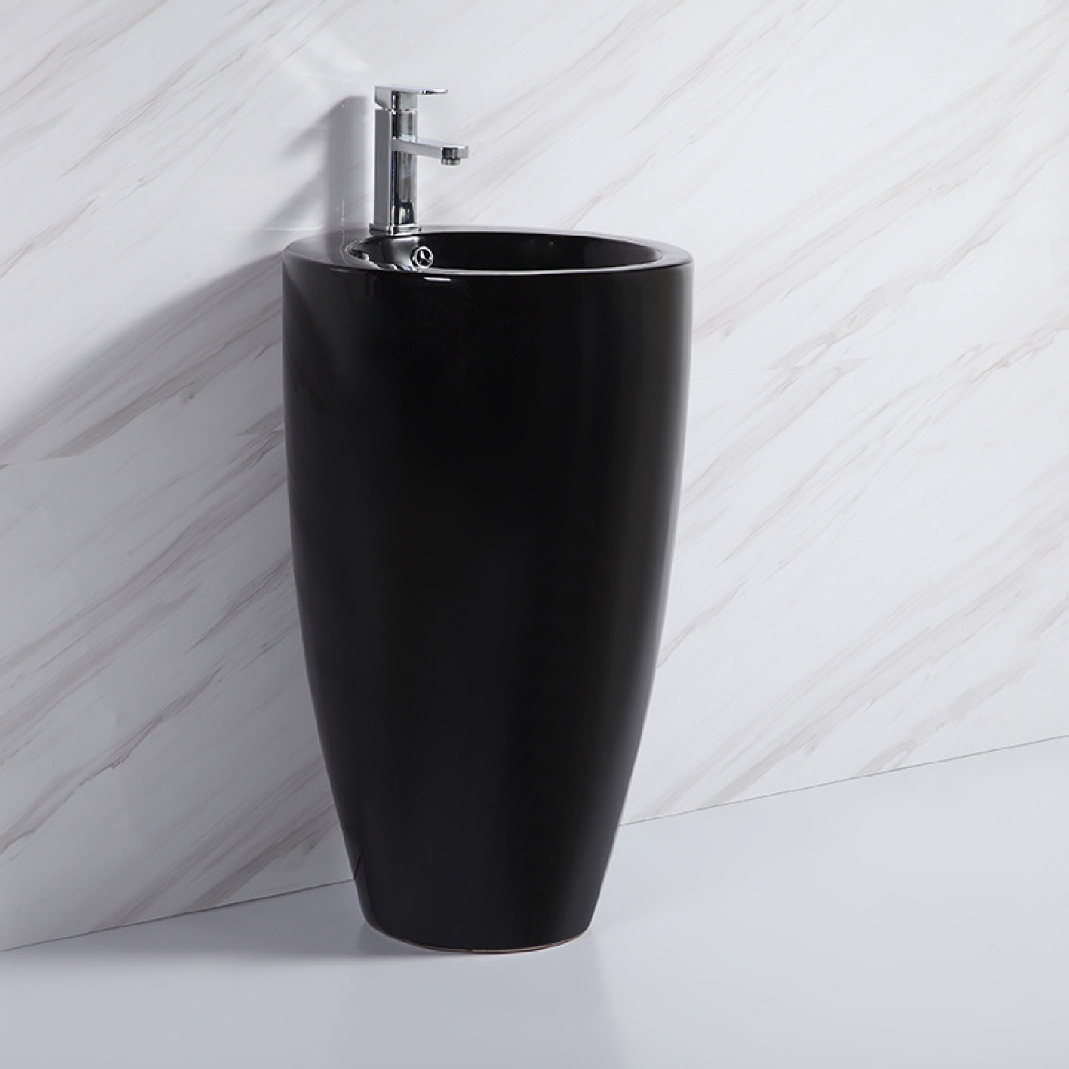 Chậu rửa lavabo liền khối mầu đen 133-1