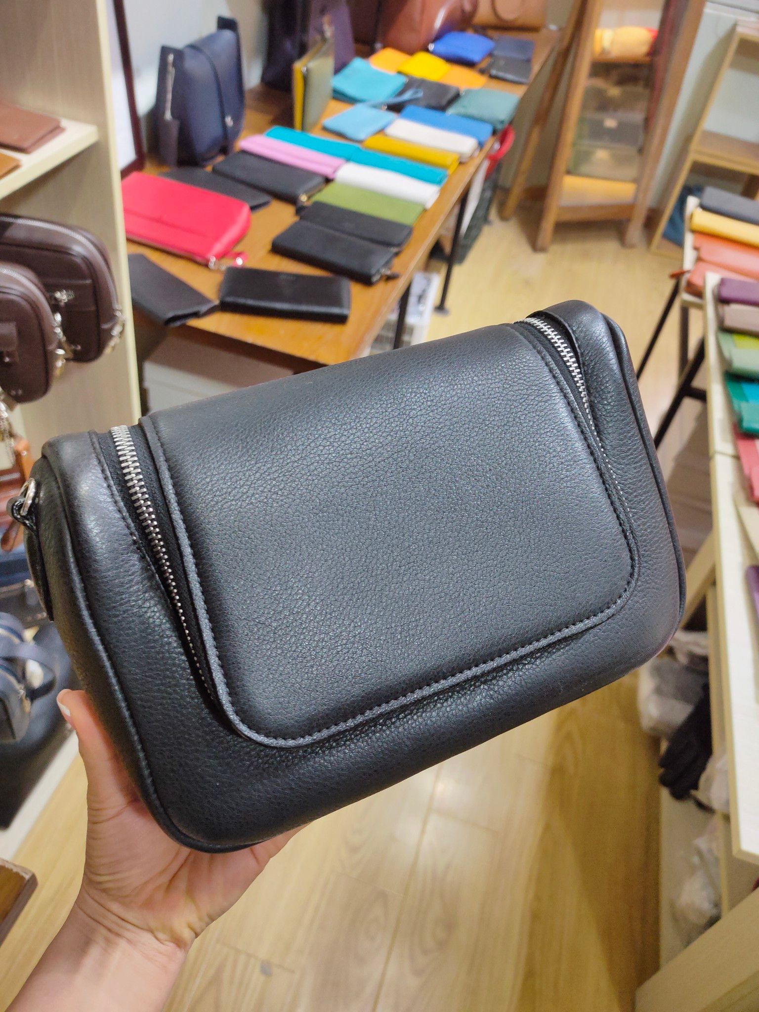  CROSSBODY- BLACK- HY24-10 
