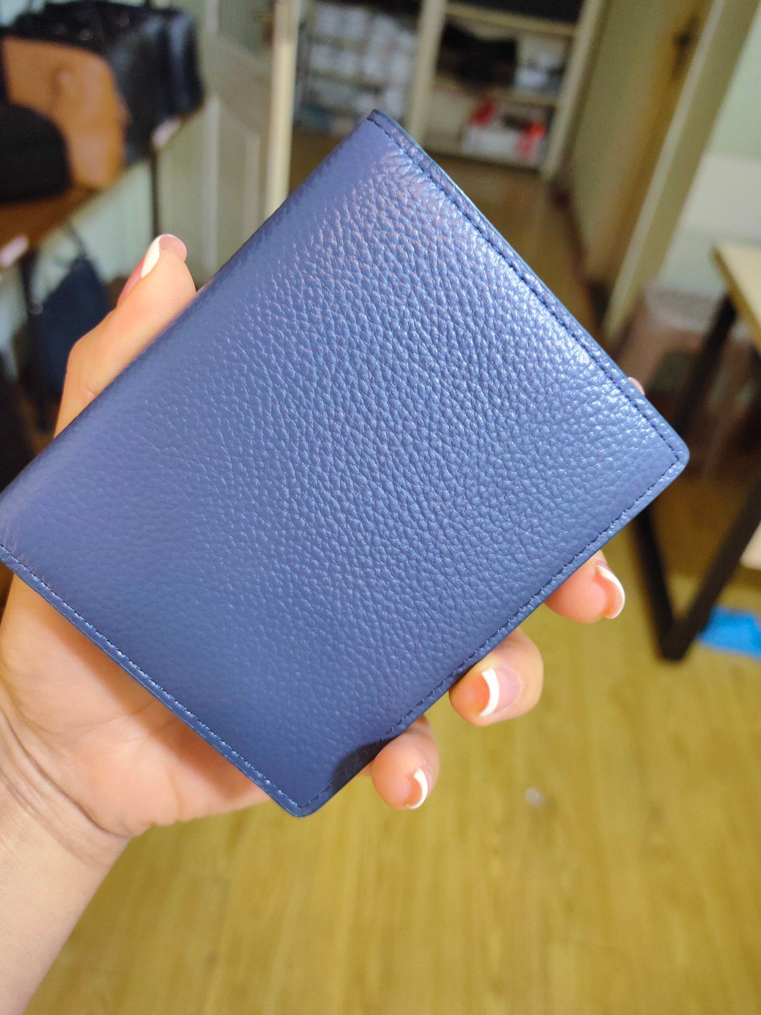  IQ24-71 - Ví Unisex màu xanh tím 