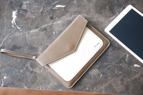  HERA – Tablet Clutch – IW05-2026 