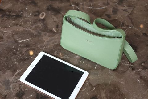  BERRY- Túi đeo chéo, đeo vai da bò thật màu xanh lá cây IT05-61 