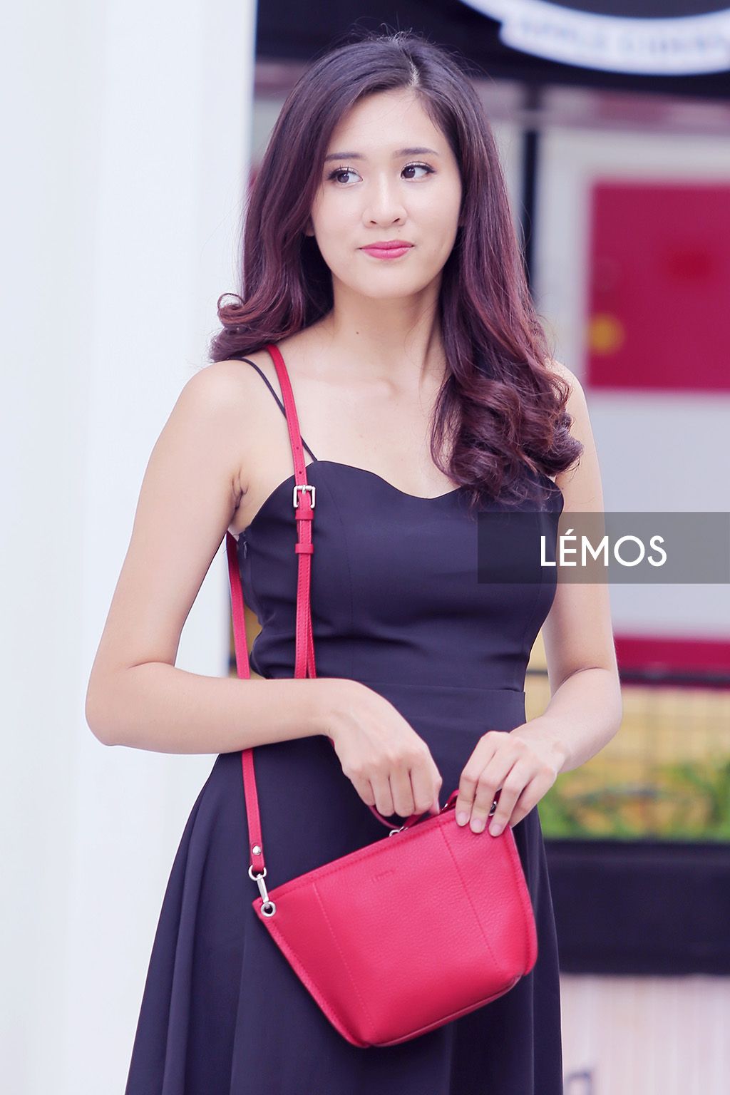  HV09-35 -Túi đeo chéo màu  đỏ tươi 