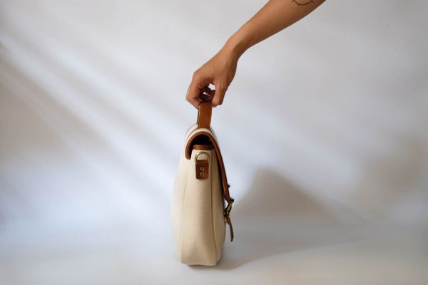  Túi Messenger - Signature 