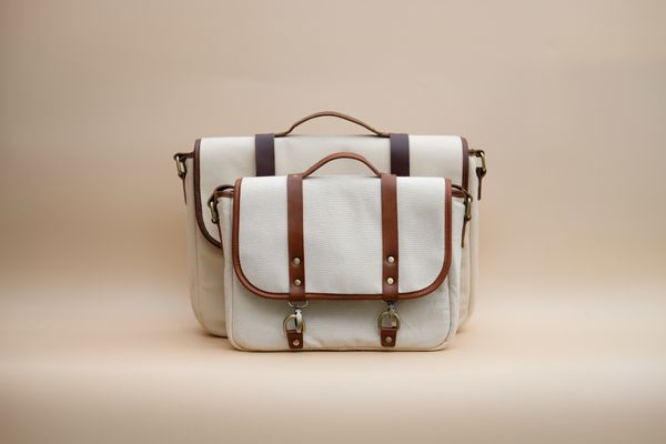  Túi Messenger M - Signature 