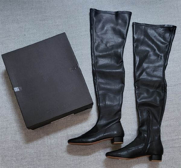 Bốt đen Tony Bianca size 37 ngang đùi