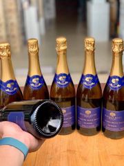 Sparkling Dark Grape Maison Blue - Nước Nho Ép Có Gas Chai Xanh 750ml