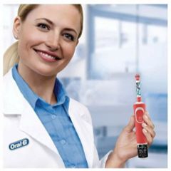 Bộ bàn chải điện du lịch Pro 100 Oral B cho bé trên 3 tuổi