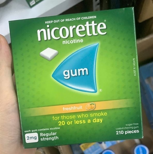 Kẹo Cao Su Cai Thuốc Lá Nicorette Nicotine Gum 2mg Hộp 210 Viên