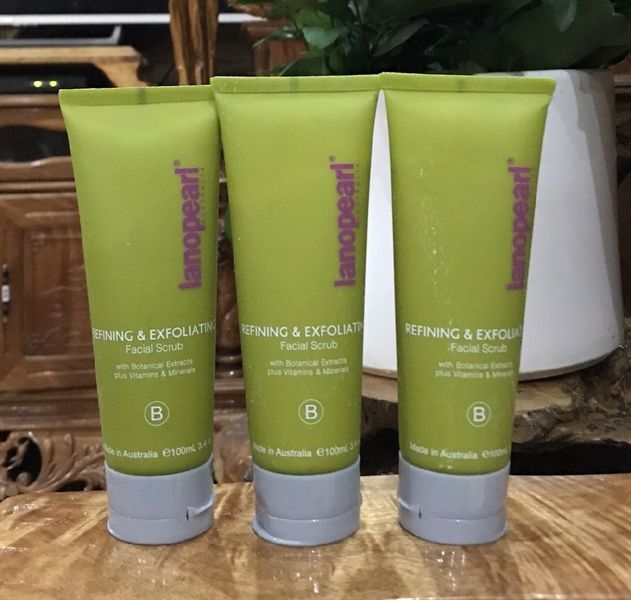 Kem Tẩy Tế Bào Chết Cho Da Mặt của Úc Lanopearl Refining & Exfoliating Facial Scrub 100ml