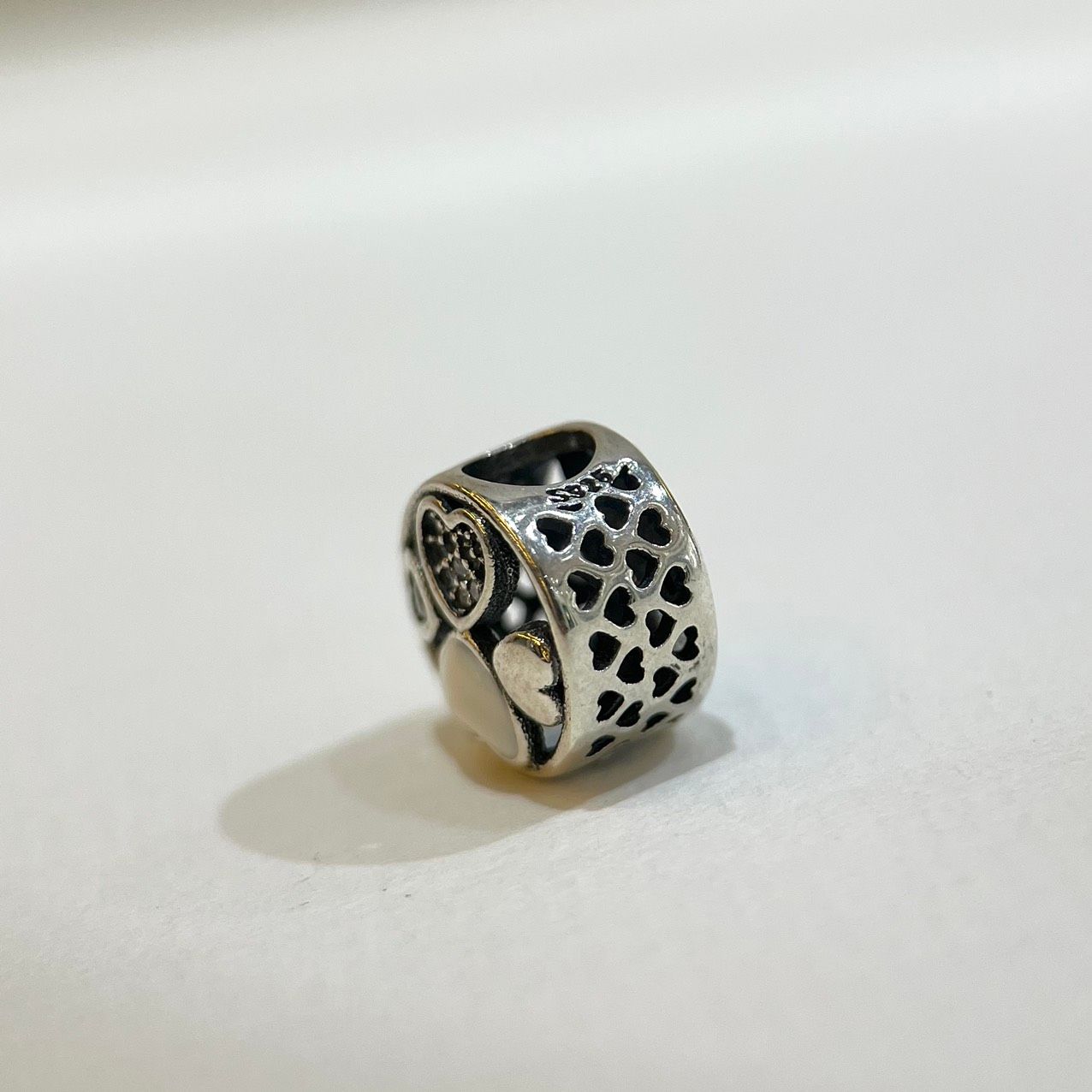  C491 Charm Tròn 4 Trái Tim 