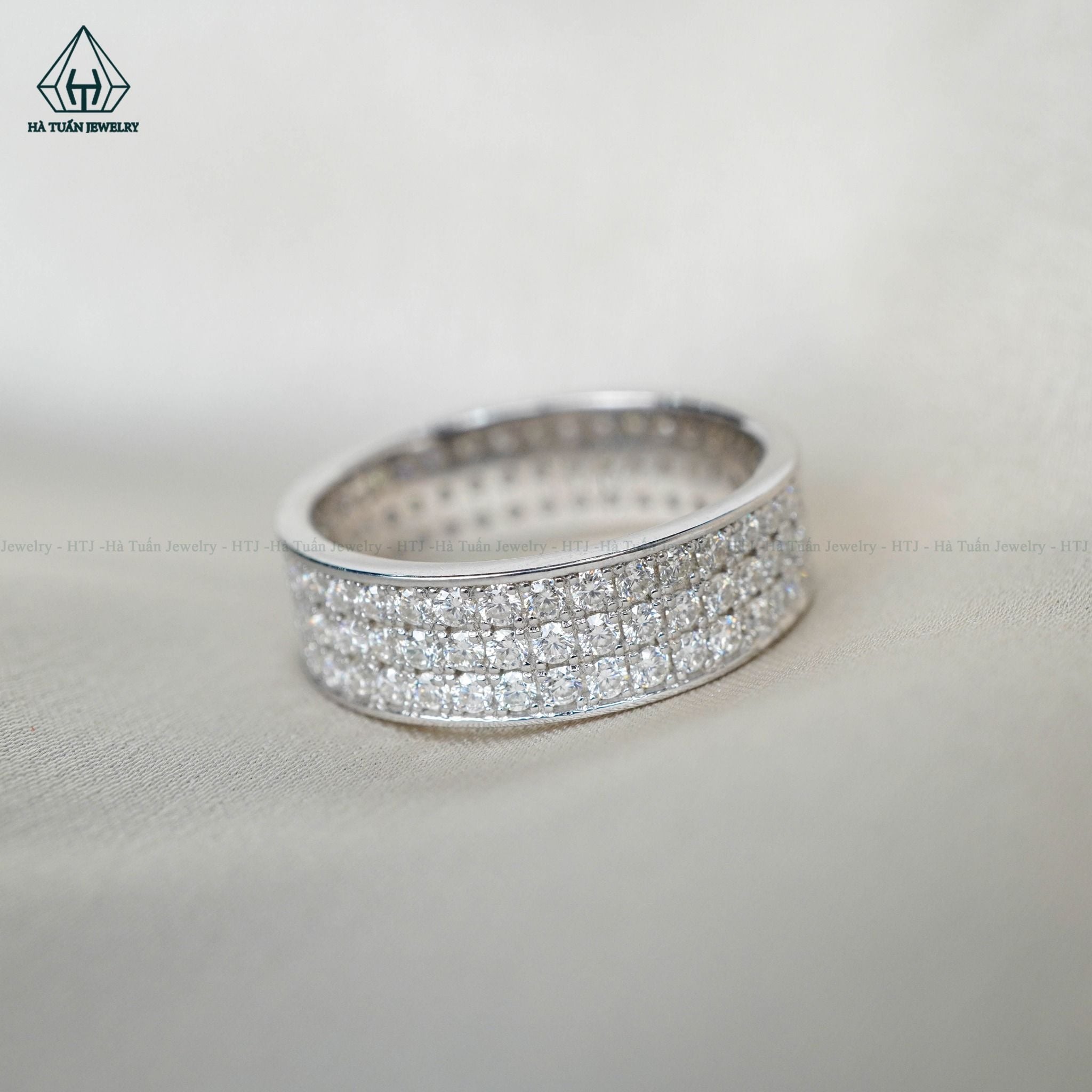  RX191 FULL MOIS 1.5mm Nhẫn 3 hàng đá 