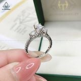  RX388 FULL MOIS 5mm Nhẫn nữ 3 viên chủ 