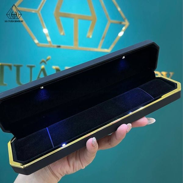  PK014 HỘP LẮC TAY ĐÈN MÀU ĐEN 