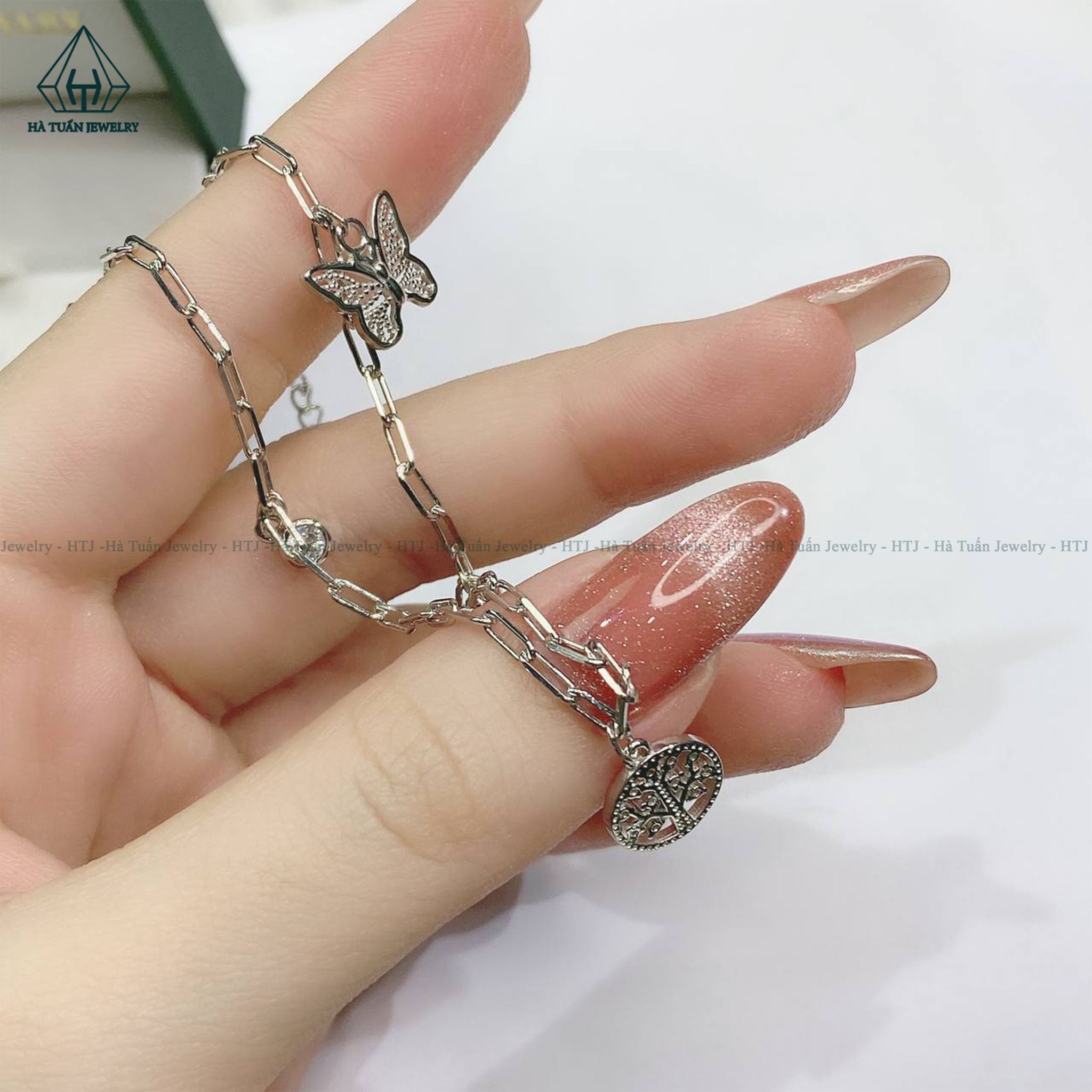  A339 Lắc chân bướm cây 