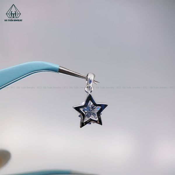  P278 Mặt dây chuyền ngôi sao đá 