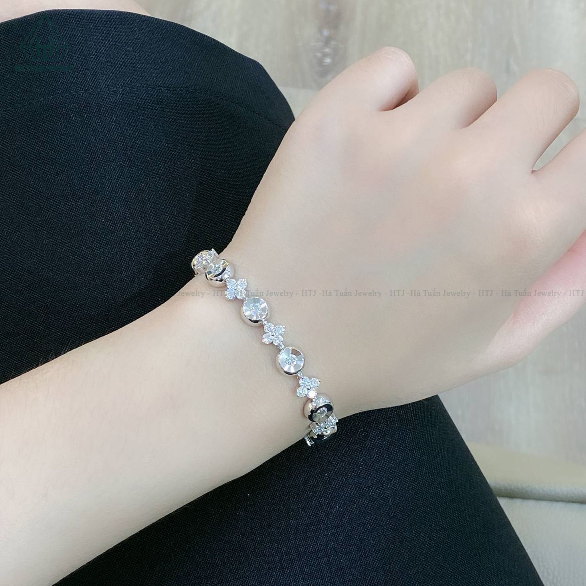  BGX199 FULL MOIS Lắc tay 