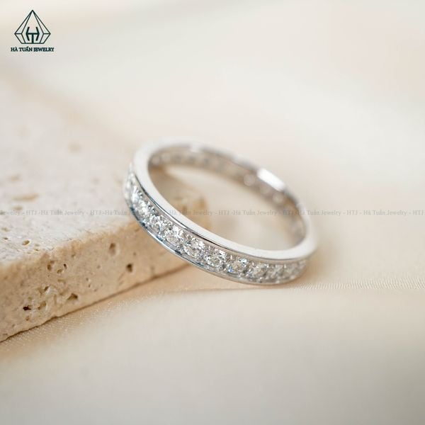  RX222 FULL MOIS 2mm Nhẫn 1 hàng đá 