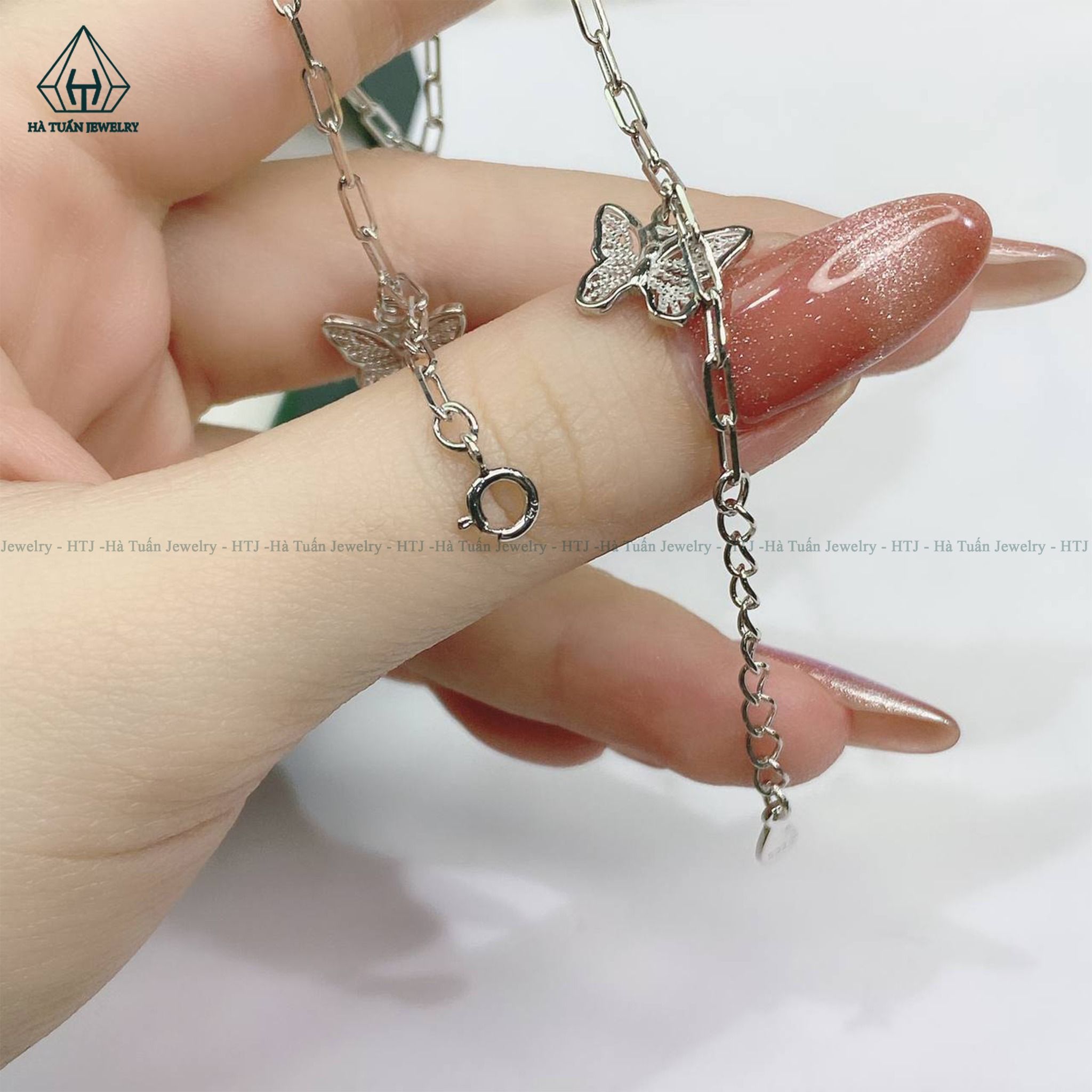  A339 Lắc chân bướm cây 