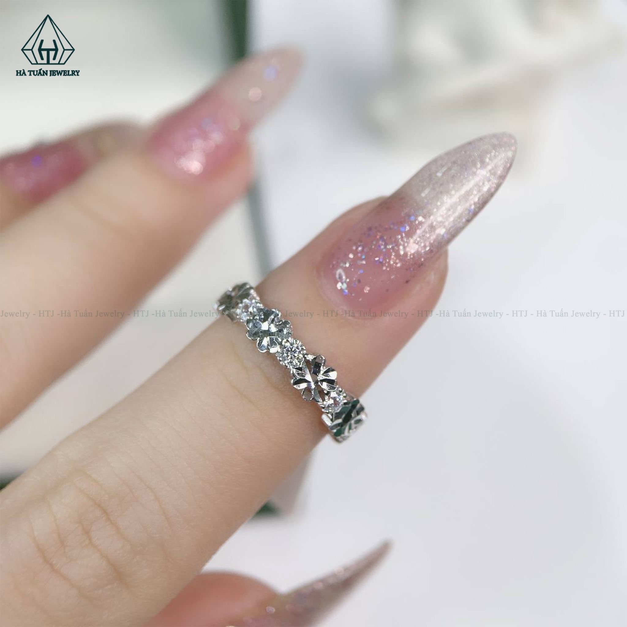  R908 Nhẫn cỏ 4 lá 