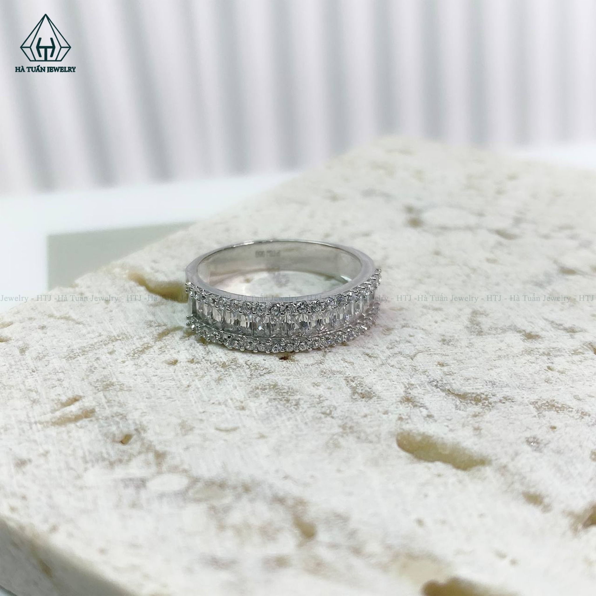  RX262 Nhẫn phối baguette + nửa tấm tròn 