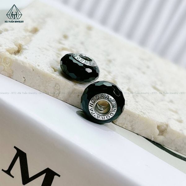  C188 Charm glass đen 