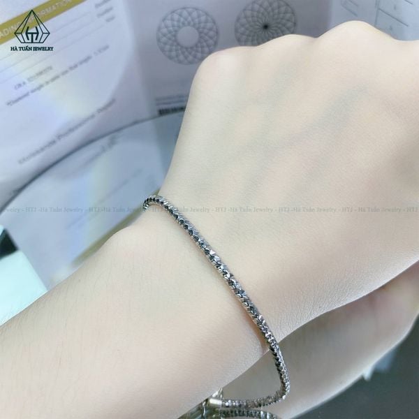  B522 Lắc tay charm khoá vặn 