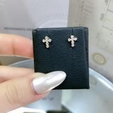  E901 Bông tai thánh giá đá 