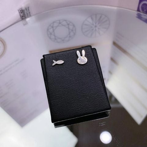 E786 Bông tai thỏ cà rốt