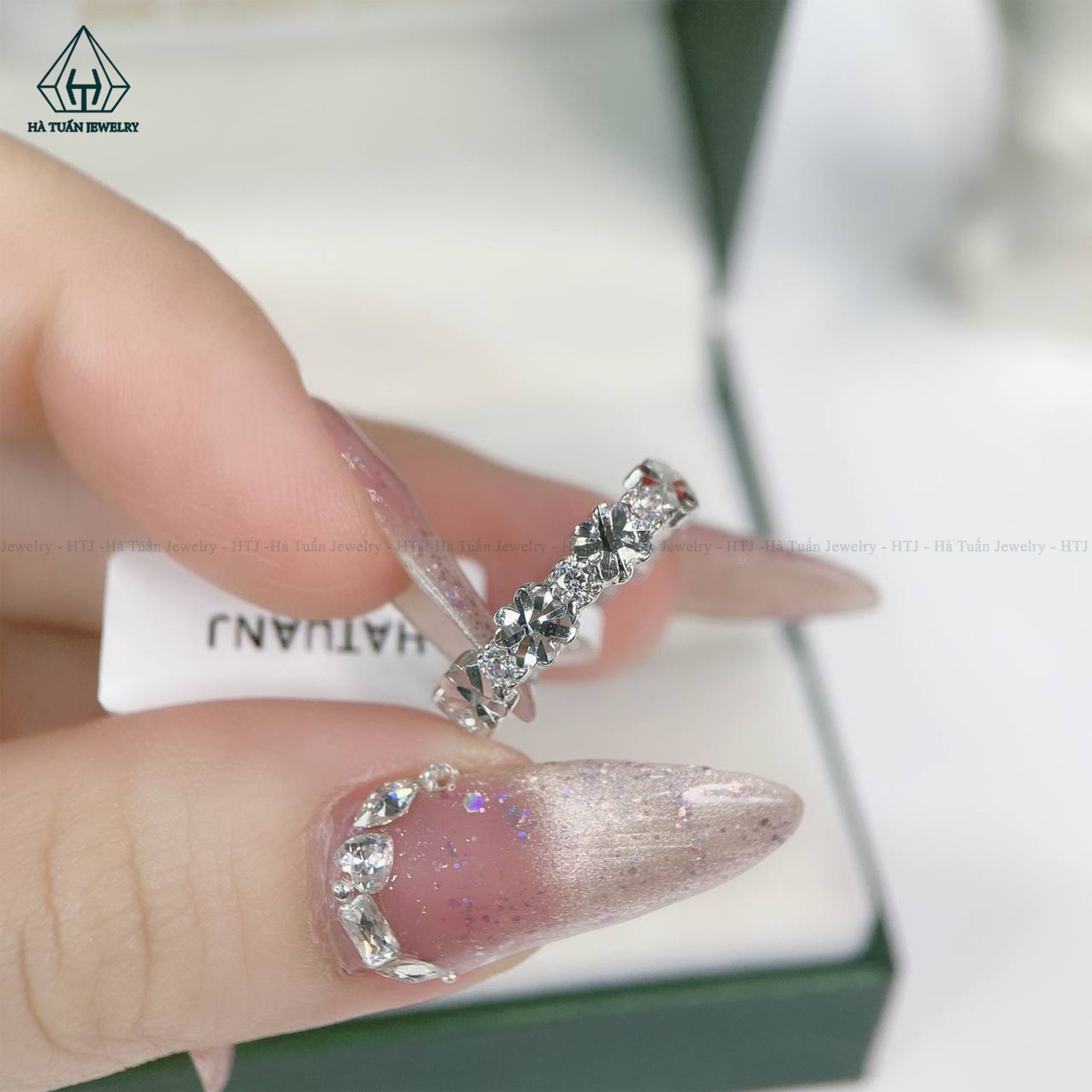  R908 Nhẫn cỏ 4 lá 