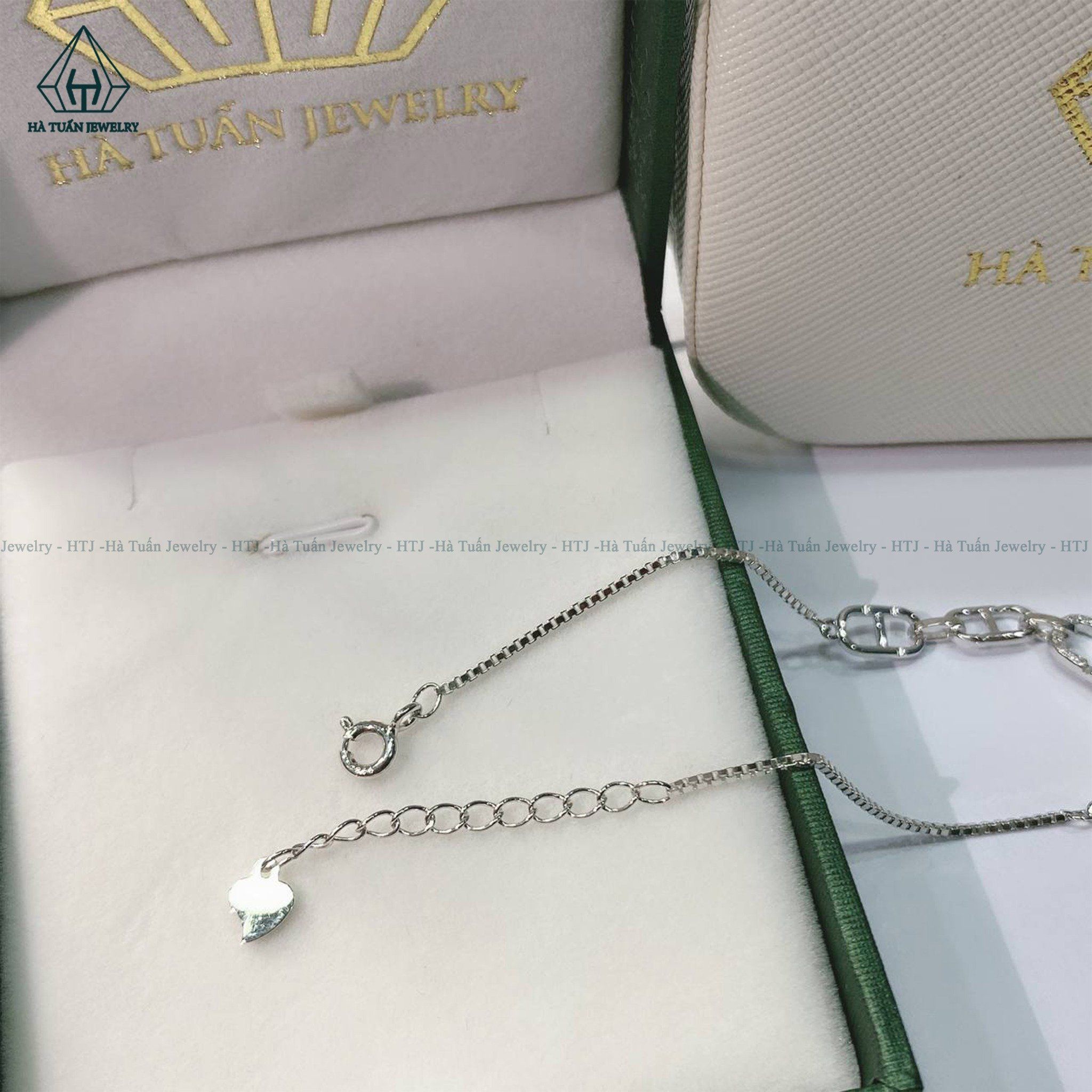  BGX132 Lắc tay 