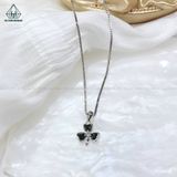  P369 Mặt cỏ 3 cánh đen 