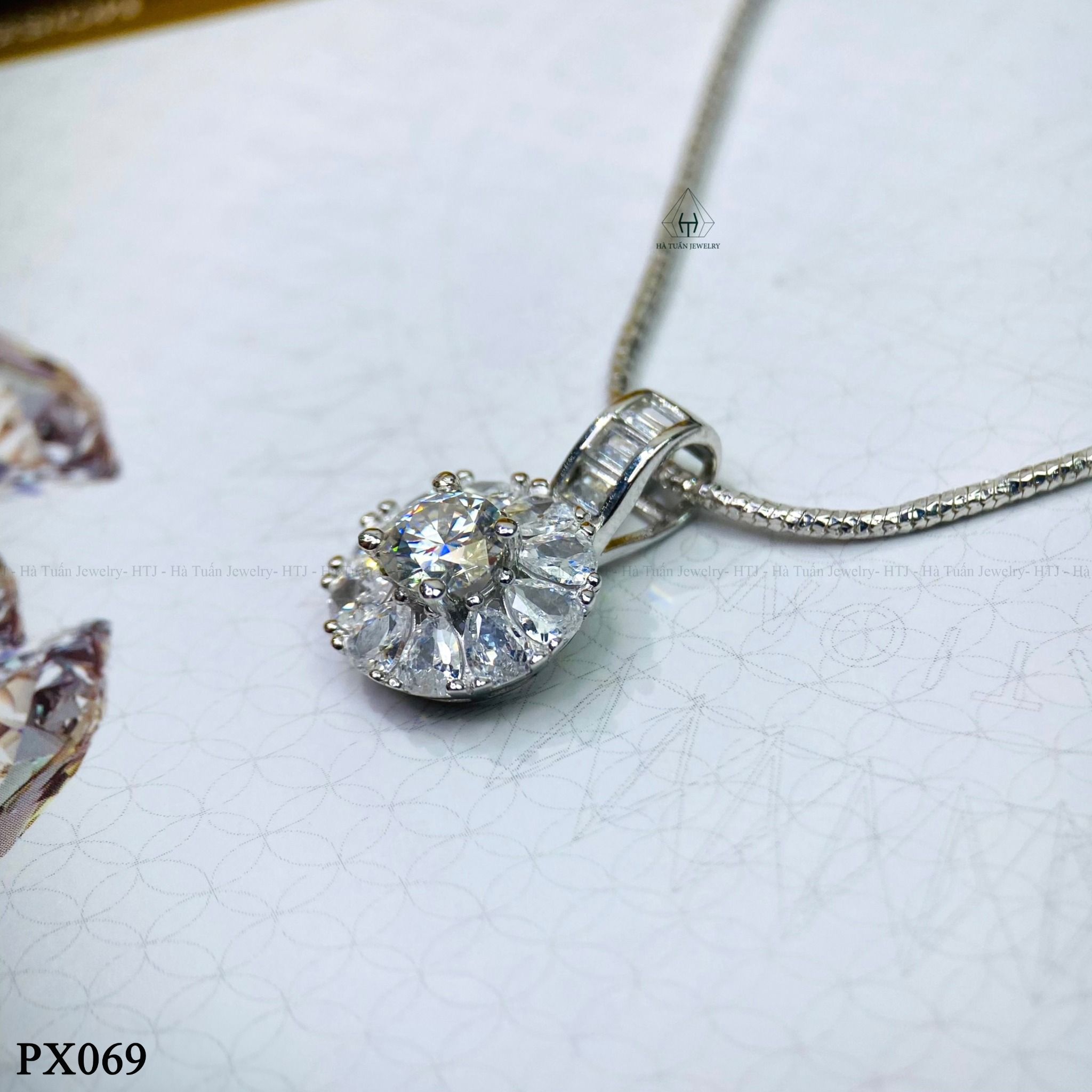  PX069 6mm Mặt dây hoa phối đá 