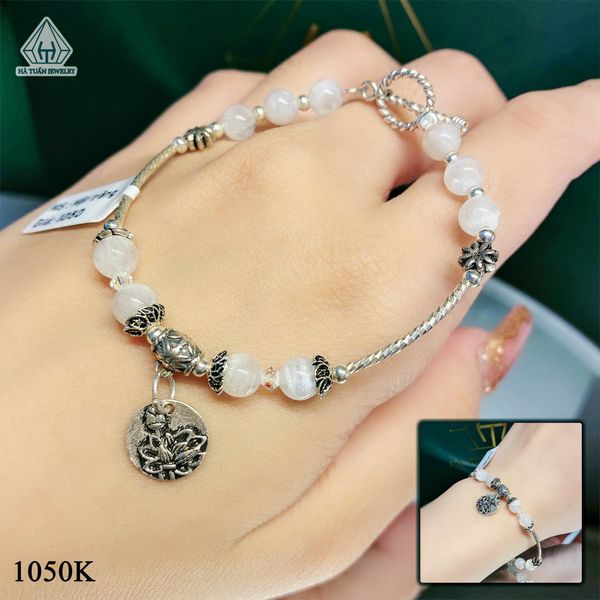  SC055 VÒNG ĐÁ MẶT TRẮNG MIX CHARM 