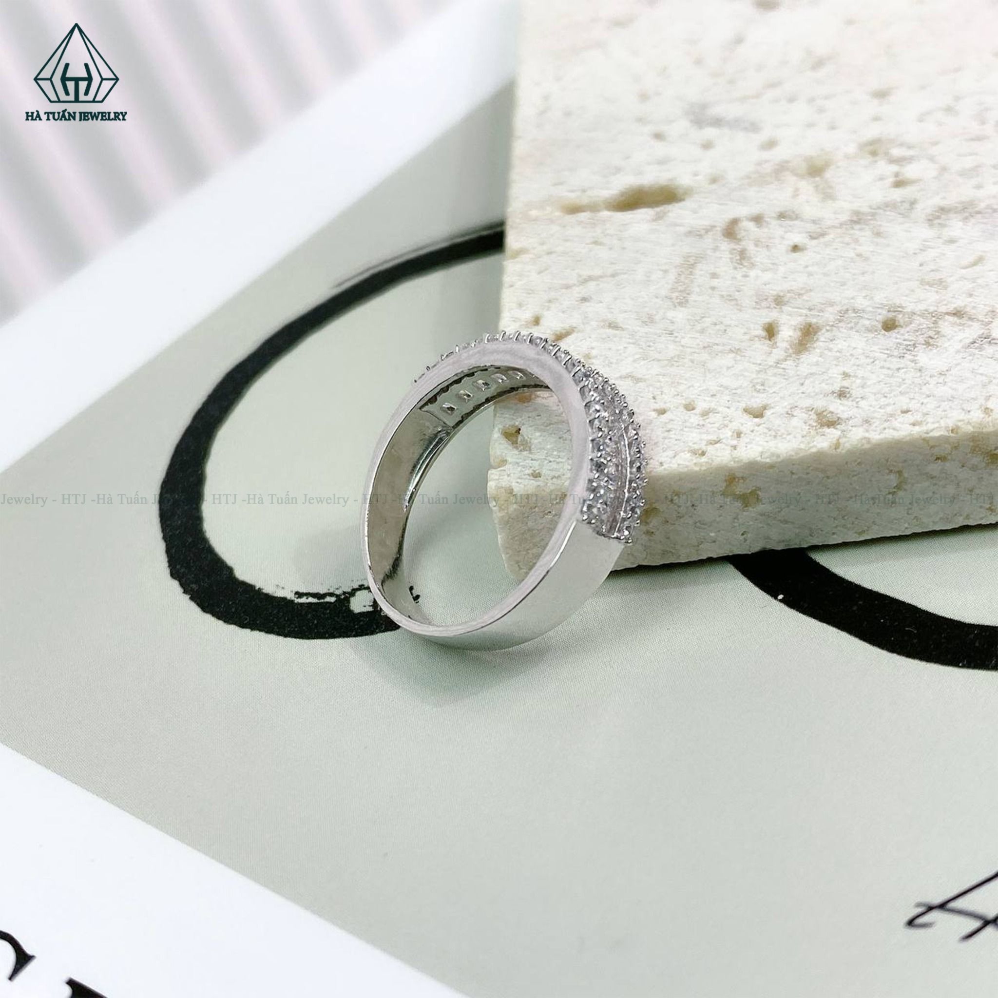  RX262 Nhẫn phối baguette + nửa tấm tròn 