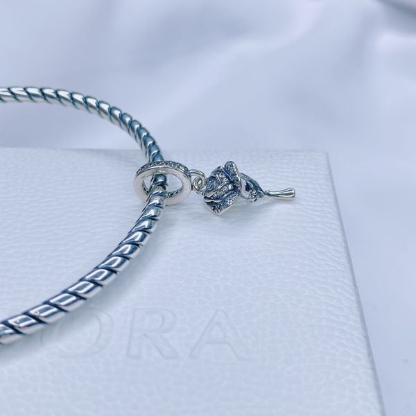  C308 Charm treo hoa hồng 