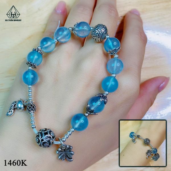  SC043 VÒNG ĐÁ AQUAMARINE PHỐI CHARM CỎ MAY MẮN 