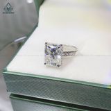  RG025 VT14K RADIANT (5.5ct) 9*11mm 