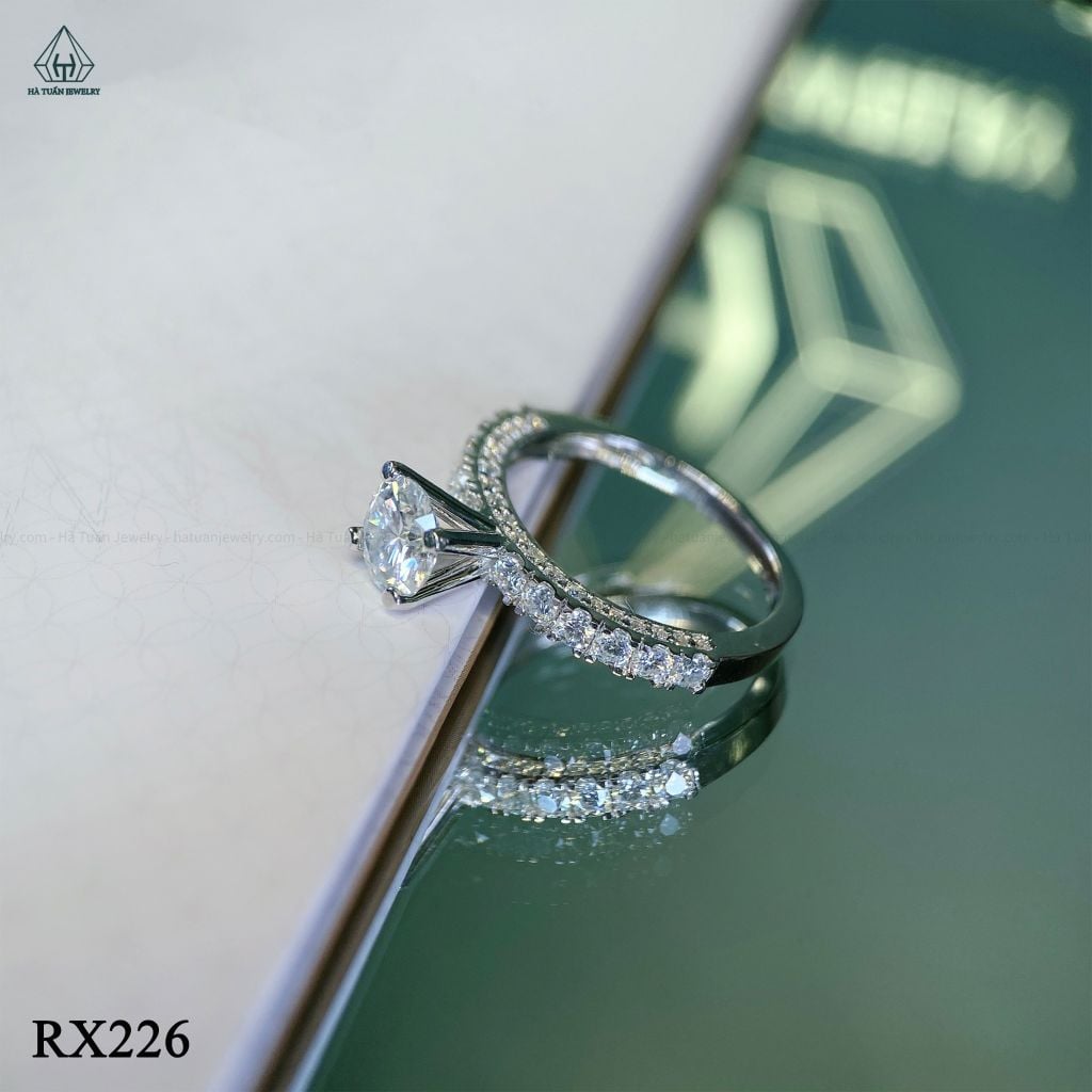RX226 FULL MOIS 6mm Nhẫn 4 chấu viền đá
