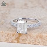  Moissanite Emerald trắng MEW 