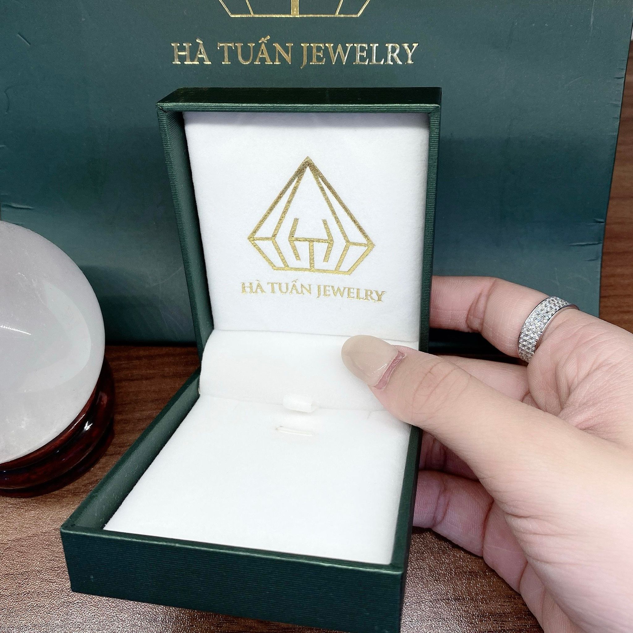  PK003 HỘP DÂY CHUYỀN DA 
