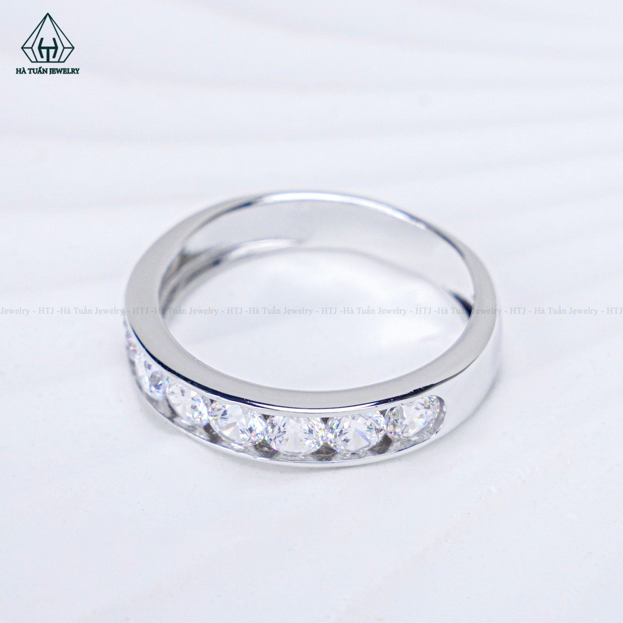  R981 Nhẫn nữ nửa vành đá CZ 3mm 
