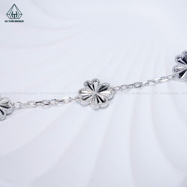 B014 Lắc tay cỏ 4 lá móc máy 