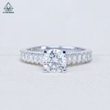  RX557 FULL MOIS 6.3mm Nhẫn nữ viền baguette 