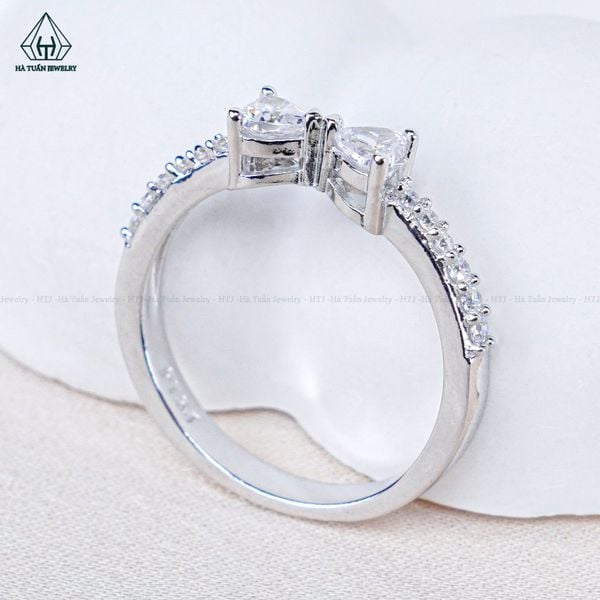  R111 Nhẫn nơ xinh 