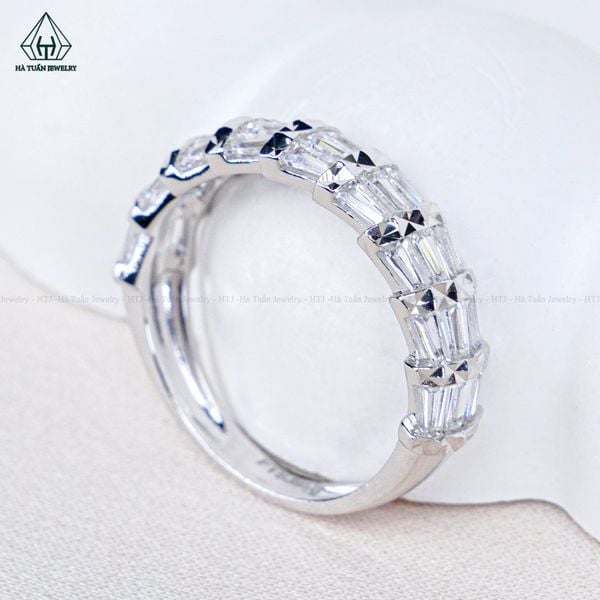 R113 Nhẫn rắn 